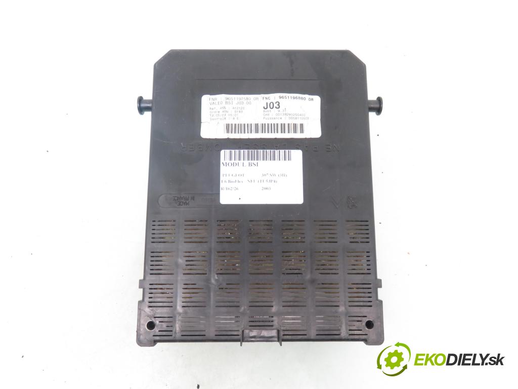 PEUGEOT 307 SW (3H) KOMBI 2003 80,00 1.6 BioFlex - NFU (TU5JP4) 1587,00 MODUL BSI 9651197580 ; 9651196880