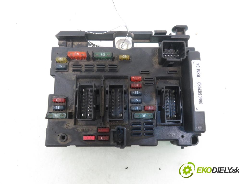 PEUGEOT 307 SW (3H) KOMBI 2003 80,00 1.6 BioFlex - NFU (TU5JP4) 1587,00 MODUL BSM 9650663980