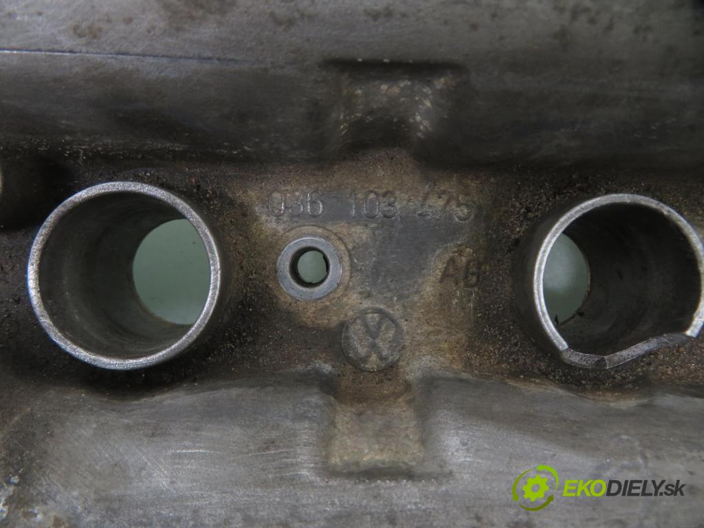 VW GOLF IV (1J1) HB 1998 55,00 1.4 16V 75 - AKQ 1390,00 Kryt Ventilov 036103475AG