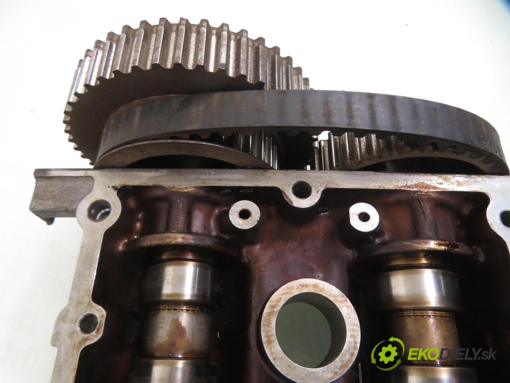 VW GOLF IV (1J1) HB 1998 55,00 1.4 16V 75 - AKQ 1390,00 Kryt Ventilov 036103475AG