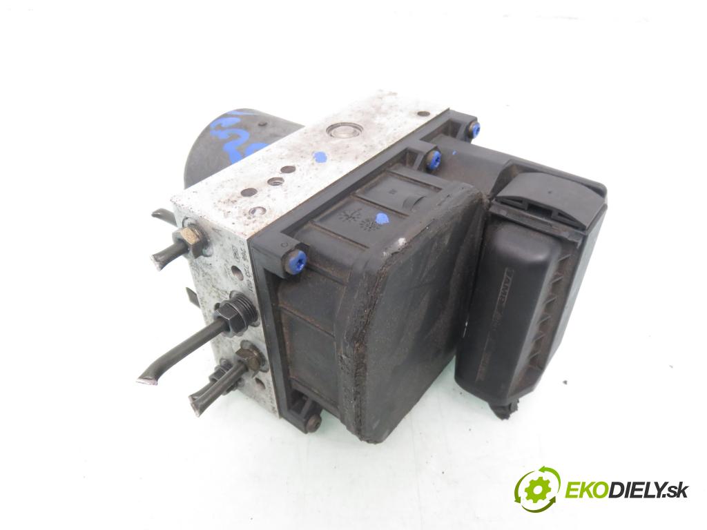 BMW 5 (E39) SEDAN 2000 125,00 520 i - M54 B22 (226S1) 2171,00 Pumpa ABS 0265900001 ; 0130108078 (Pumpa ABS)