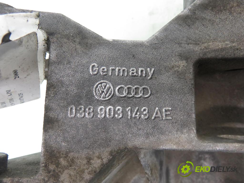 AUDI A4 Avant (8D5, B5) KOMBI 2000 85,00 1.9 TDI - AJM 1896,00 Uchytenie alternátora 038903143AE