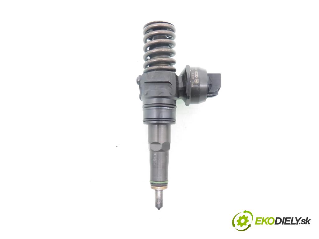 AUDI A4 Avant (8D5, B5) KOMBI 2000 85,00 1.9 TDI - AJM 1896,00 Vstrekovač 045130073T ; RB324286FR ; 0414720035 (Vstrekovač paliva)