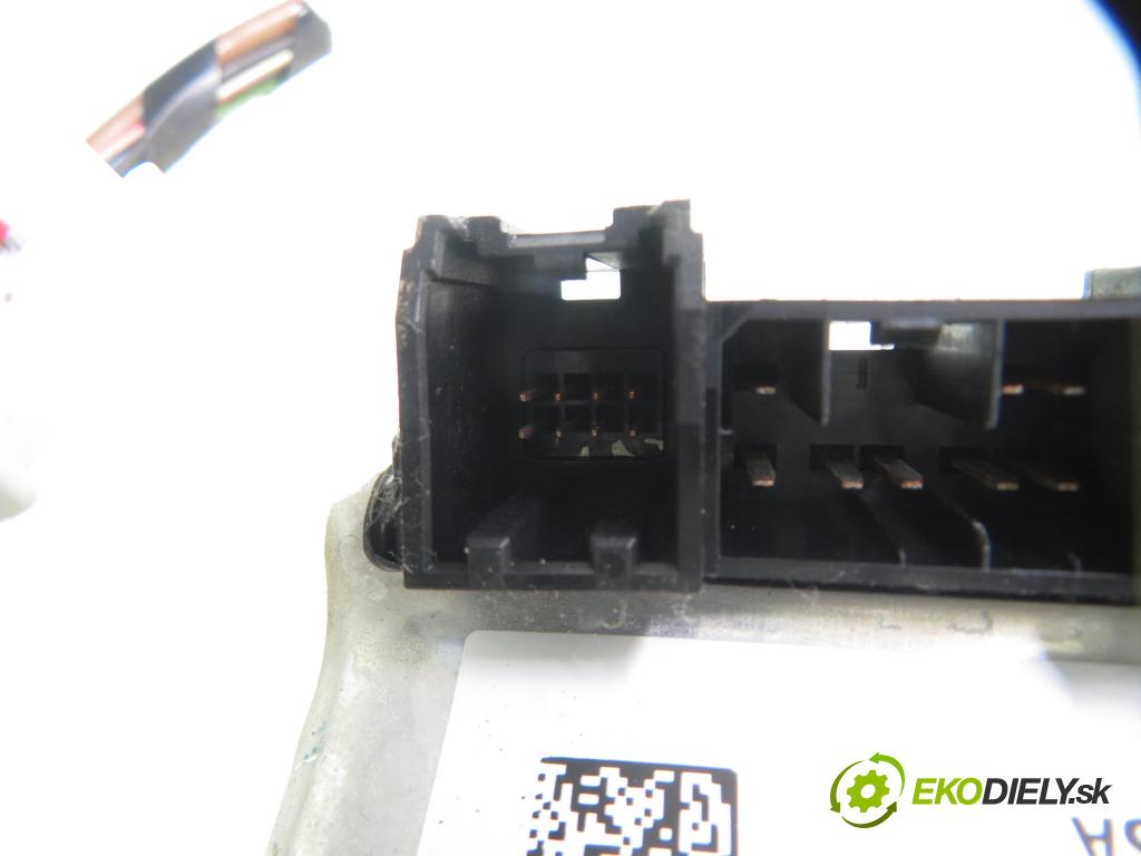 OPEL MERIVA A nadwozie wielkoprzestrzenne (MPV) (X03) MINIVAN 2003 64,00 1.6 - Z 16 SE 1598,00 serv/podporovanie elektrické 93392692 ; 09383290 ; 26093339