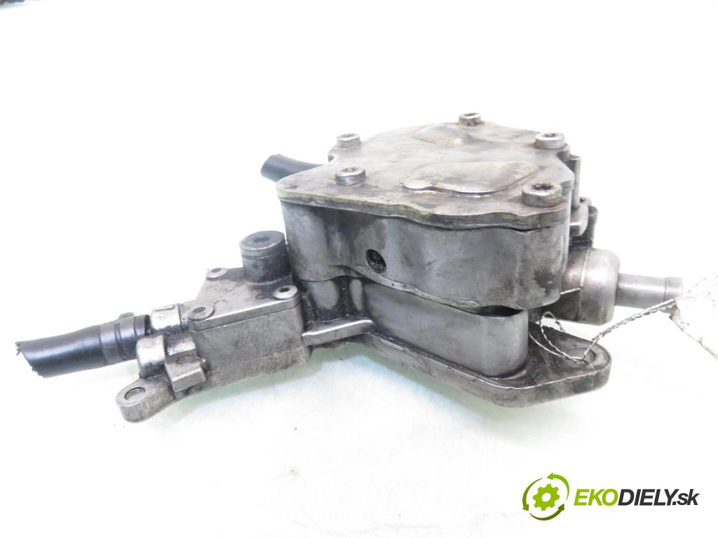 AUDI A4 Avant (8D5, B5) KOMBI 2000 85,00 1.9 TDI - AJM 1896,00 Pumpa vákuová 038145209A