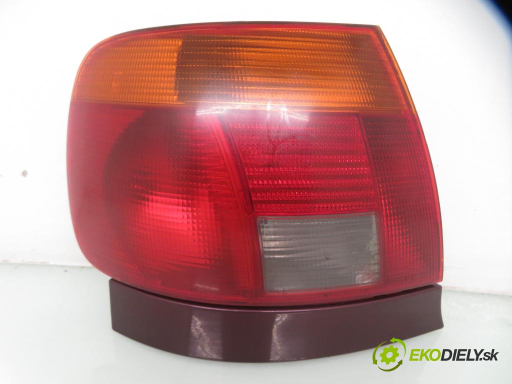 AUDI A4 (8D2, B5) SEDAN 1995 74,00 1.6 - ANA 1595,00 Svetlo ľavé zadné 8D0945095A