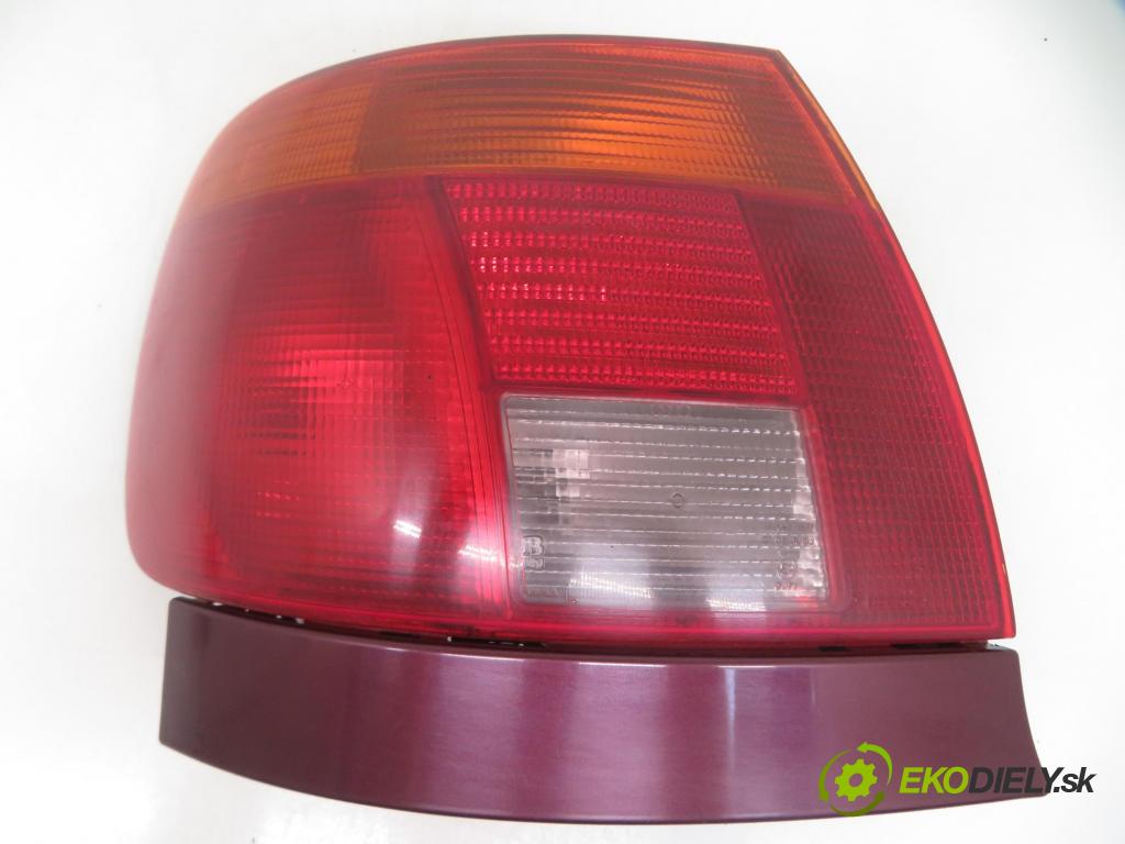 AUDI A4 (8D2, B5) SEDAN 1995 74,00 1.6 - ANA 1595,00 Svetlo ľavé zadné 8D0945095A