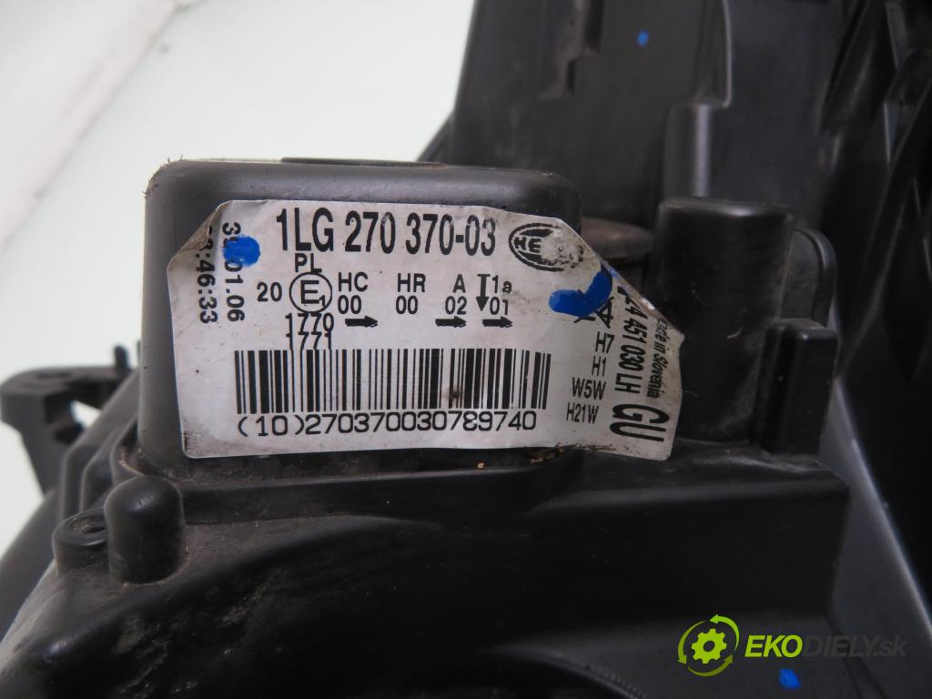OPEL ASTRA H (A04) HB 2004 74,00 1.7 CDTI 100 - Z 17 DTH 1686,00 Svetlo LP 1LG27037003 ; 24451030