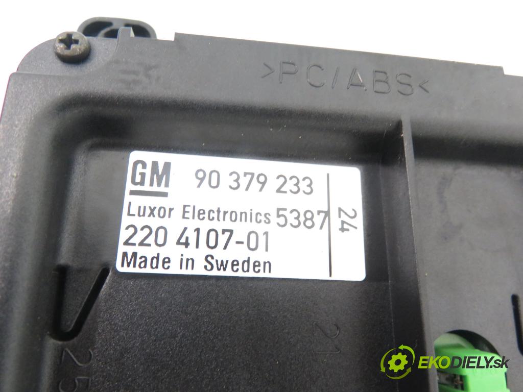 OPEL OMEGA B Kombi (V94) KOMBI 1994 100,00 2.0 16V - X 20 XEV 1998,00 Prístrojovka elektrický 90379233 ; 220410701