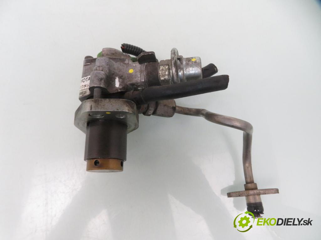 TOYOTA AVENSIS (_T25_) SEDAN 2005 108,00 2.0 VVTi (AZT250_) - 1AZ-FE 1998,00 pumpa vysokého TLAK: 2310028032