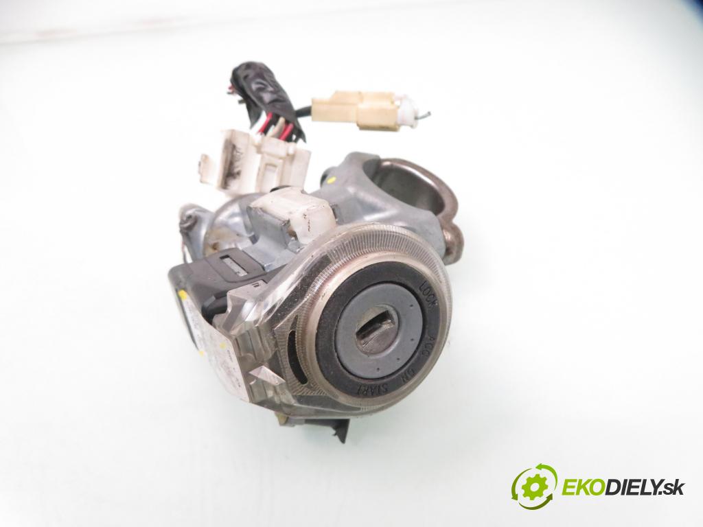 TOYOTA AVENSIS VERSO (_M2_) MINIVAN 2004 0,00 2.0 (ACM20_) - 1AZ-FE 1998,00 spínačka 45020287 ; 8978328070 (Spínací skříňka)