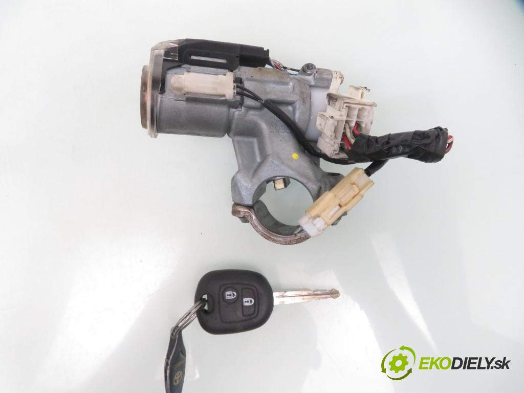 TOYOTA AVENSIS VERSO (_M2_) MINIVAN 2004 0,00 2.0 (ACM20_) - 1AZ-FE 1998,00 spínačka 45020287 ; 8978328070 (Spínací skříňka)