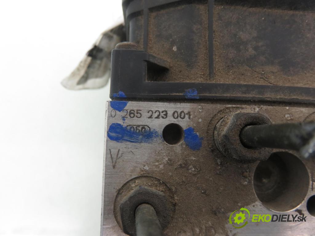 BMW 5 (E39) SEDAN 1997 110,00 520 i 150 - M52 B20 (206S3) 1991,00 pumpa ABS 0265900001 ; 0265223001 ; 6756340 (Pumpa ABS)
