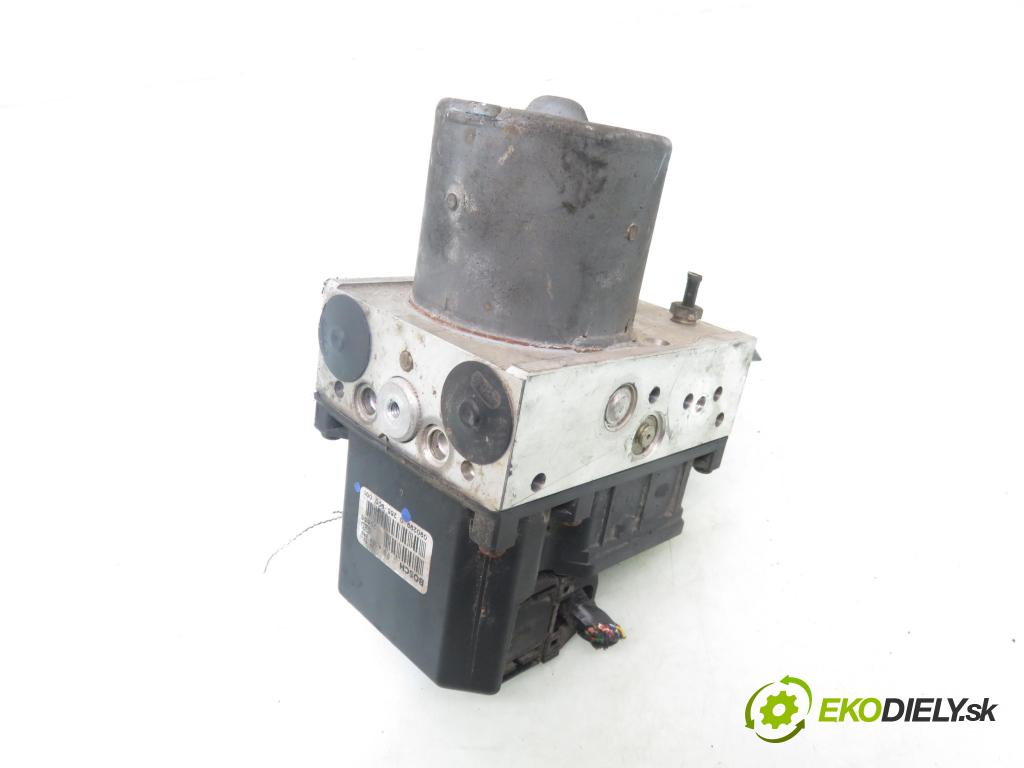 BMW 5 (E39) SEDAN 1997 110,00 520 i 150 - M52 B20 (206S3) 1991,00 pumpa ABS 0265900001 ; 0265223001 ; 6756340 (Pumpa ABS)