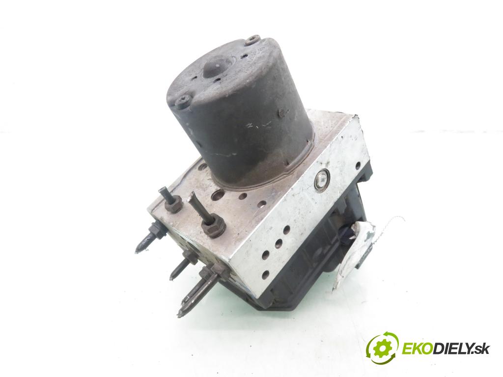 BMW 5 (E39) SEDAN 1997 110,00 520 i 150 - M52 B20 (206S3) 1991,00 pumpa ABS 0265900001 ; 0265223001 ; 6756340 (Pumpa ABS)