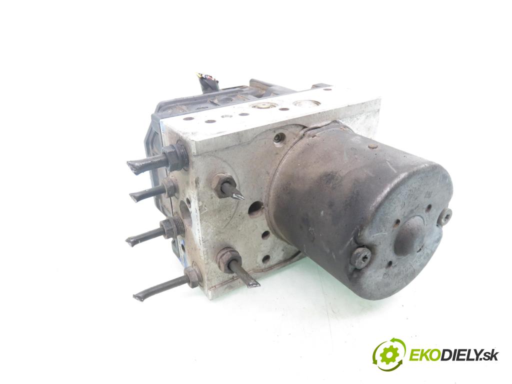 BMW 5 (E39) SEDAN 1997 110,00 520 i 150 - M52 B20 (206S3) 1991,00 pumpa ABS 0265900001 ; 0265223001 ; 6756340 (Pumpa ABS)