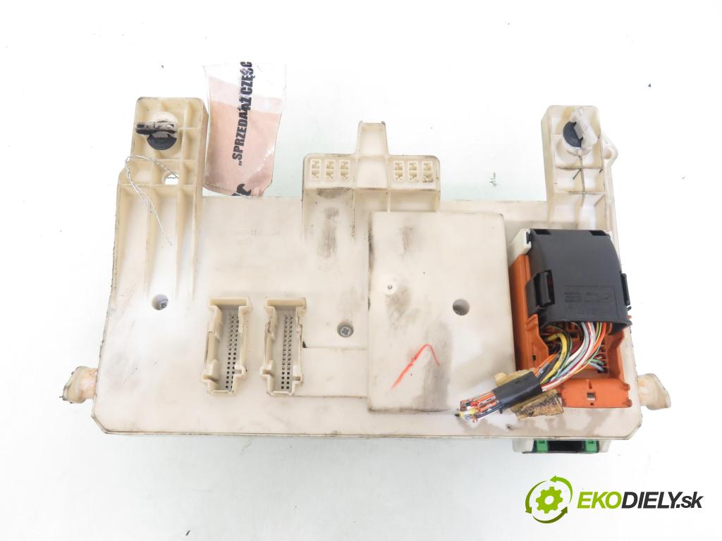MAZDA 3 (BK) HB 2004 77,00 1.6 - B6ZE 1598,00 MODUL BSI BP4K66730F