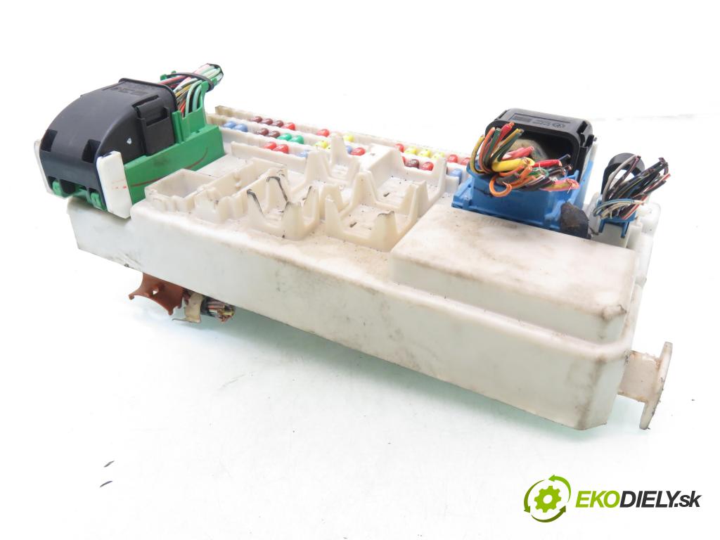 MAZDA 3 (BK) HB 2004 77,00 1.6 - B6ZE 1598,00 MODUL BSI BP4K66730F