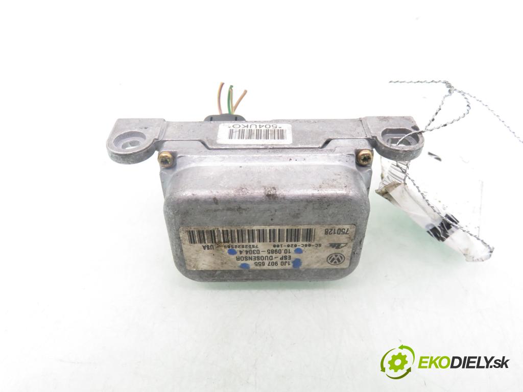 VW BORA (1J2) SEDAN 2002 85,00 2 - AQY 1984,00 snímač ESP 1J1907637C ; 10098004442