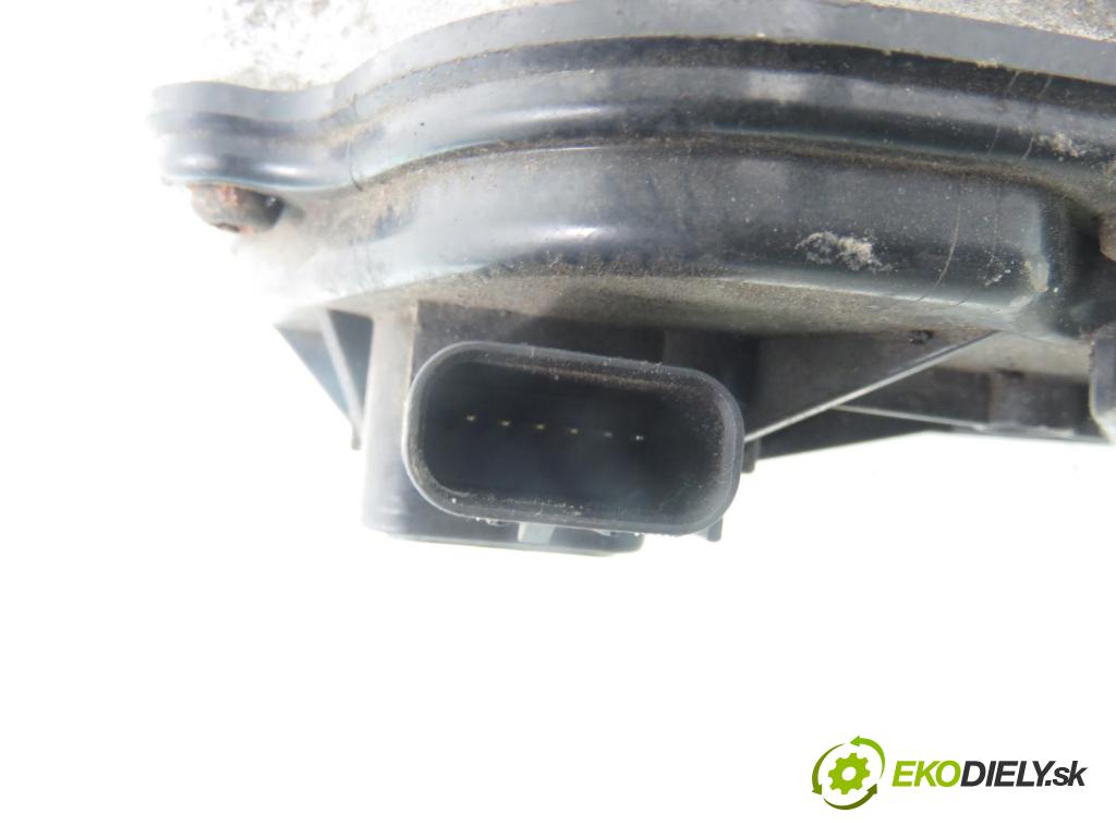 FORD FOCUS II (DA_, HCP) HB 2008 92,00 1.8 - Q7DA 1798,00 škrtíci klapka VP4F9U9E928AB ; VP4M5U9E921EC (Škrticí klapka)