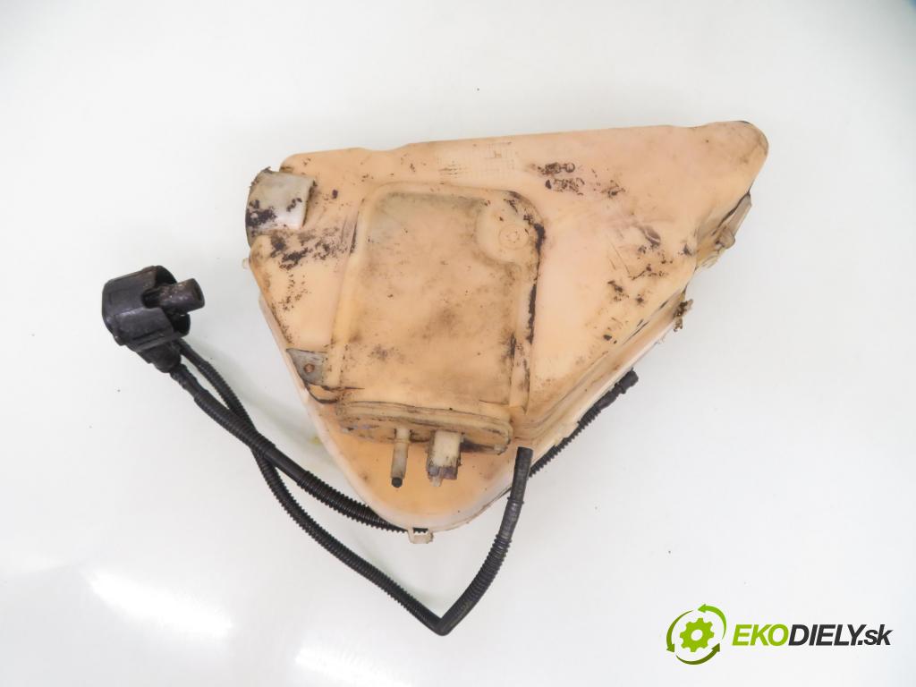 PEUGEOT 407 (6D_) SEDAN 2006 80,00 1.6 HDi 110 - 9HZ (DV6TED4) 1560,00 nádržka TEKUTINA: FAP 9639233780 ; 9639233780