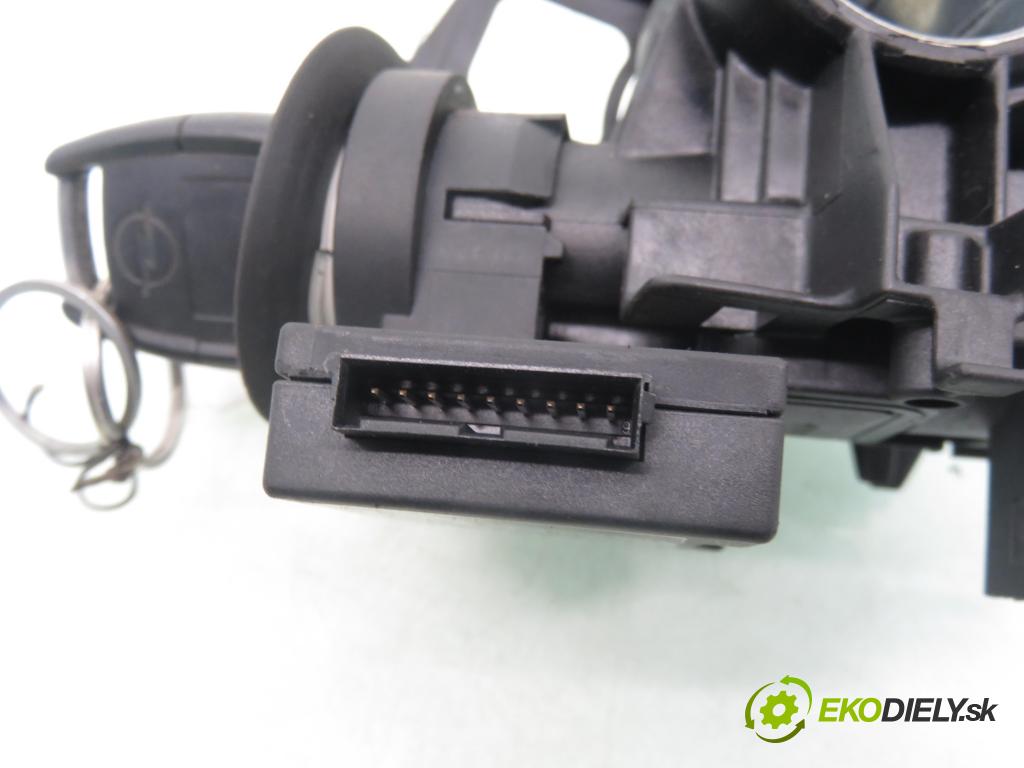 OPEL ASTRA G Kombi (T98) KOMBI 1998 66,00 1.4 16V - X 14 XE 1389,00 spinačka 90560475 ; 5WK4763 ; 90589313 (Spínacia skrinka)