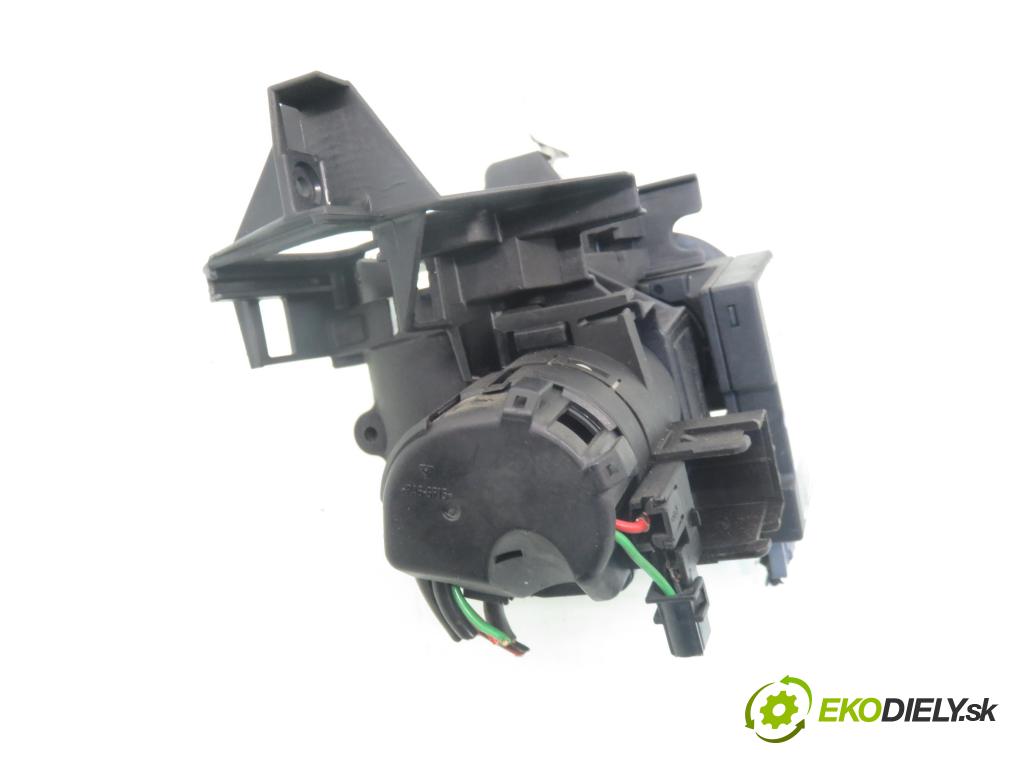 OPEL ASTRA G Kombi (T98) KOMBI 1998 66,00 1.4 16V - X 14 XE 1389,00 spínačka 90560475 ; 5WK4763 ; 90589313 (Spínací skříňka)