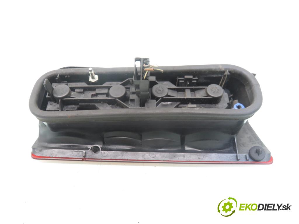 OPEL COMBO C KOMBIVAN 2002 48,00 1.7 DI 16V - Y 17 DTL 1686,00 Svetlo pravé zadné