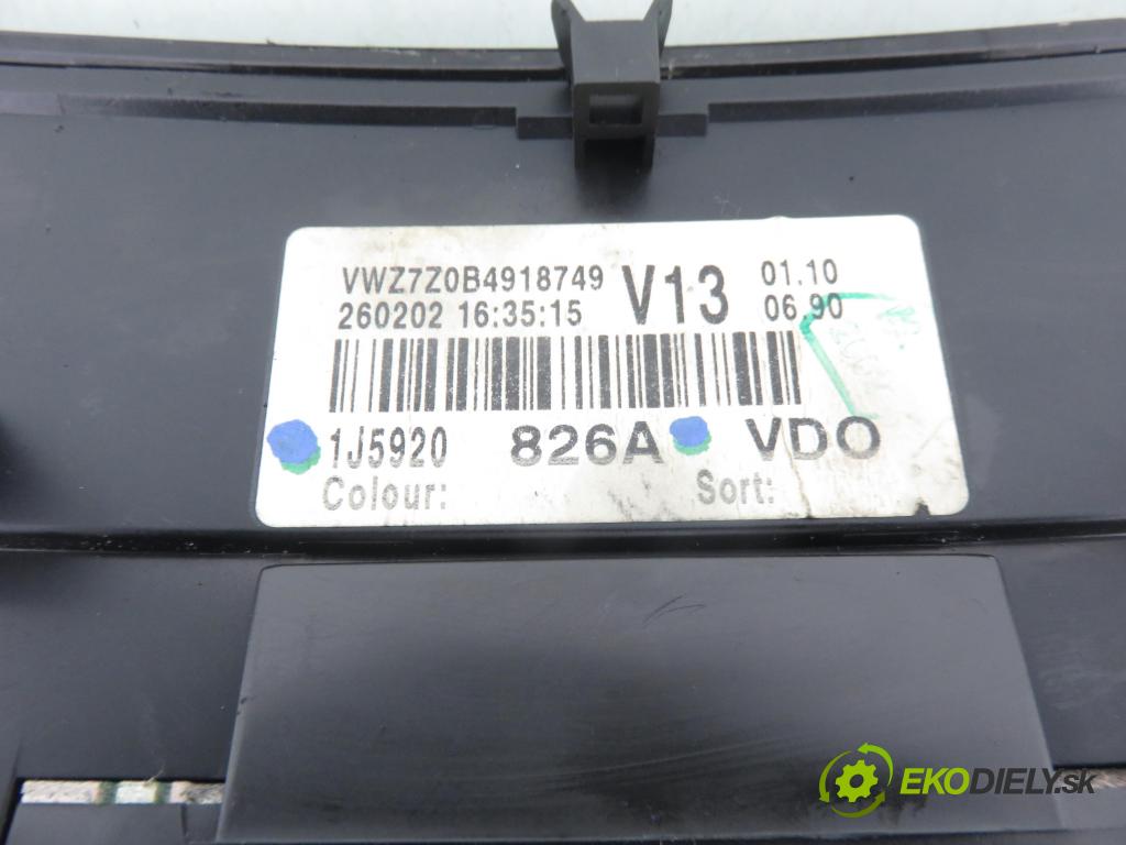 VW BORA (1J2) SEDAN 2002 85,00 2 - AQY 1984,00 prístrojovka elektrický 1J5920826A