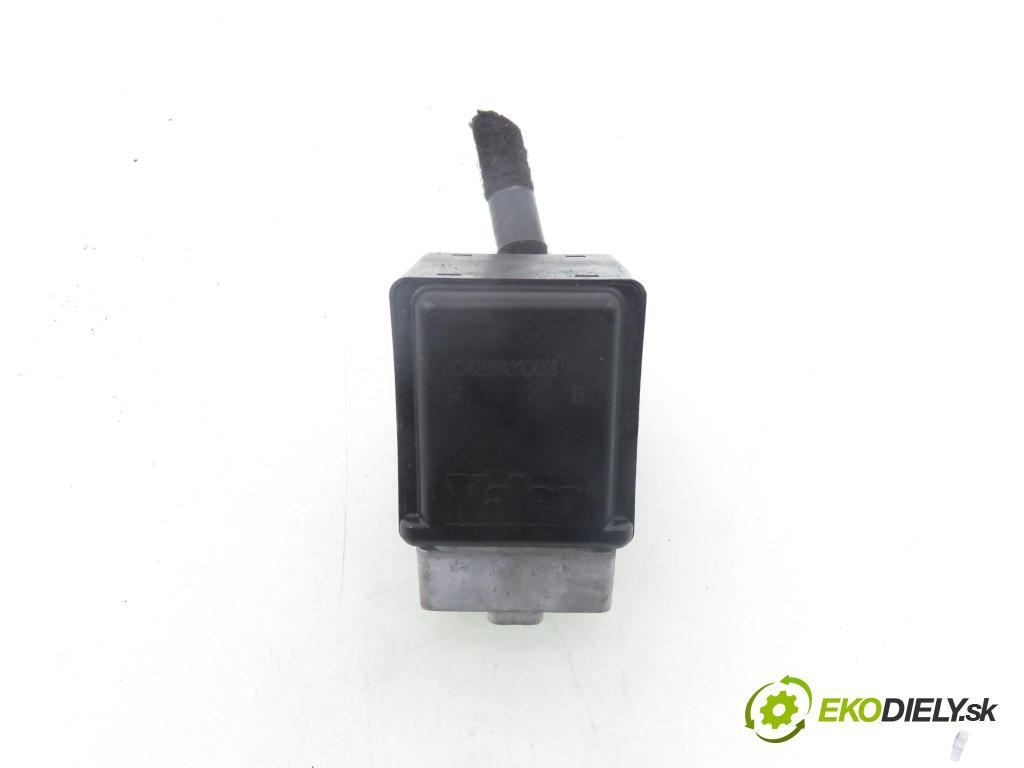 RENAULT MEGANE II (BM0/1_, CM0/1_) HB 2004 72,00 1.4 16V (BM0B, CM0B) - K4J 730 1390,00 blokáda tyče volantu 8200033233