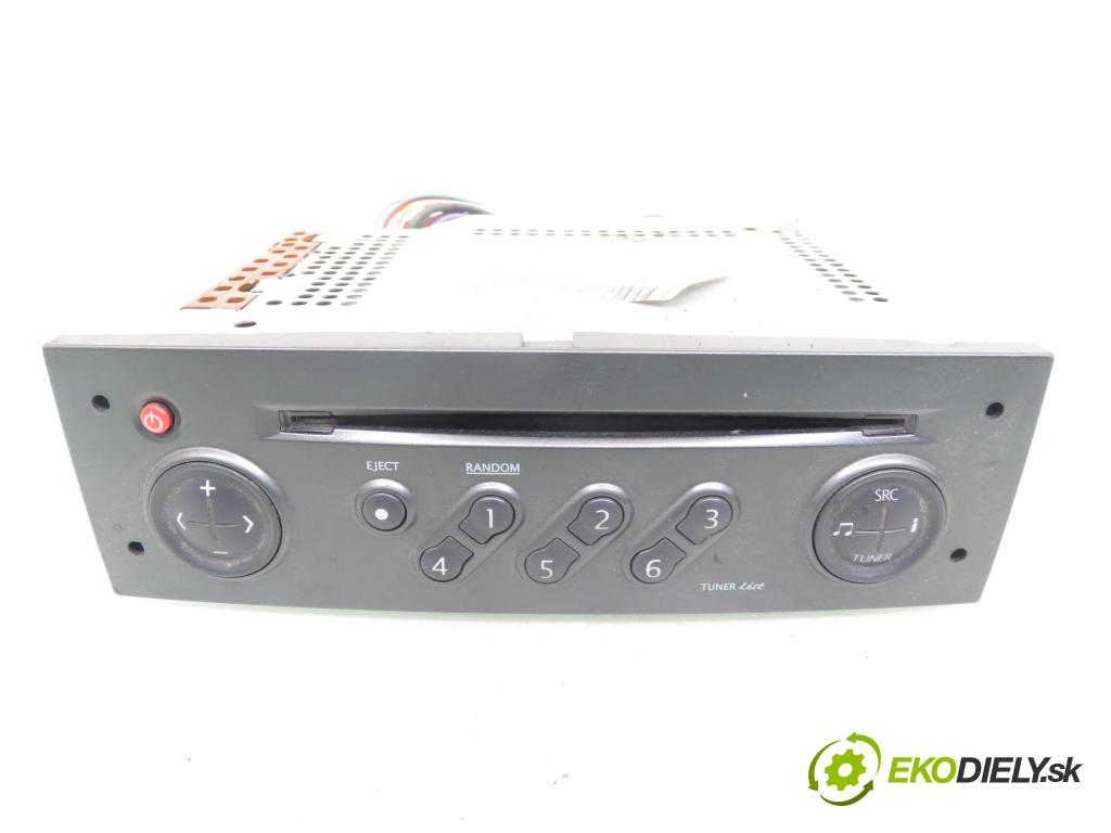 RENAULT SCENIC II (JM0/1_) MINIVAN 2005 88,00 1.9 DCI - F9Q 812 1870,00 RADIO CD 8200461289