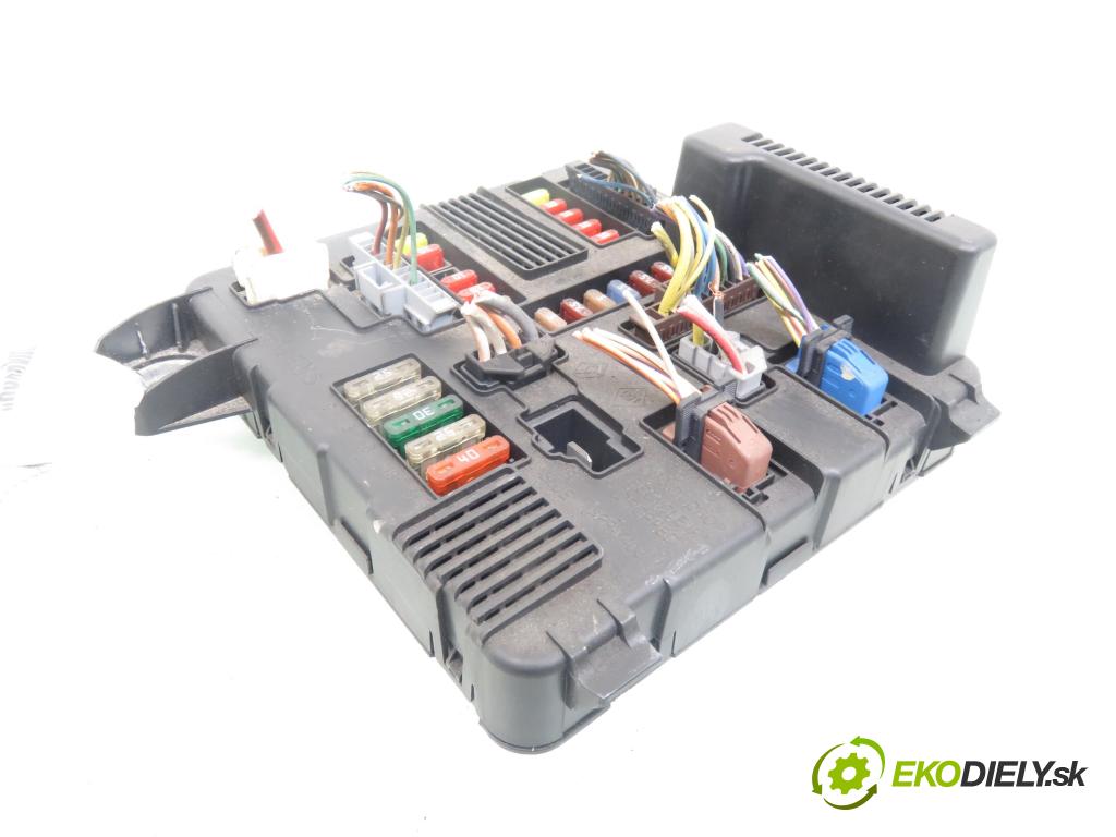 RENAULT SCENIC II (JM0/1_) MINIVAN 2005 78,00 1.5 dCi 106 - K9K 732 1461,00 MODUL BSM 8200306032C ; S118399200F