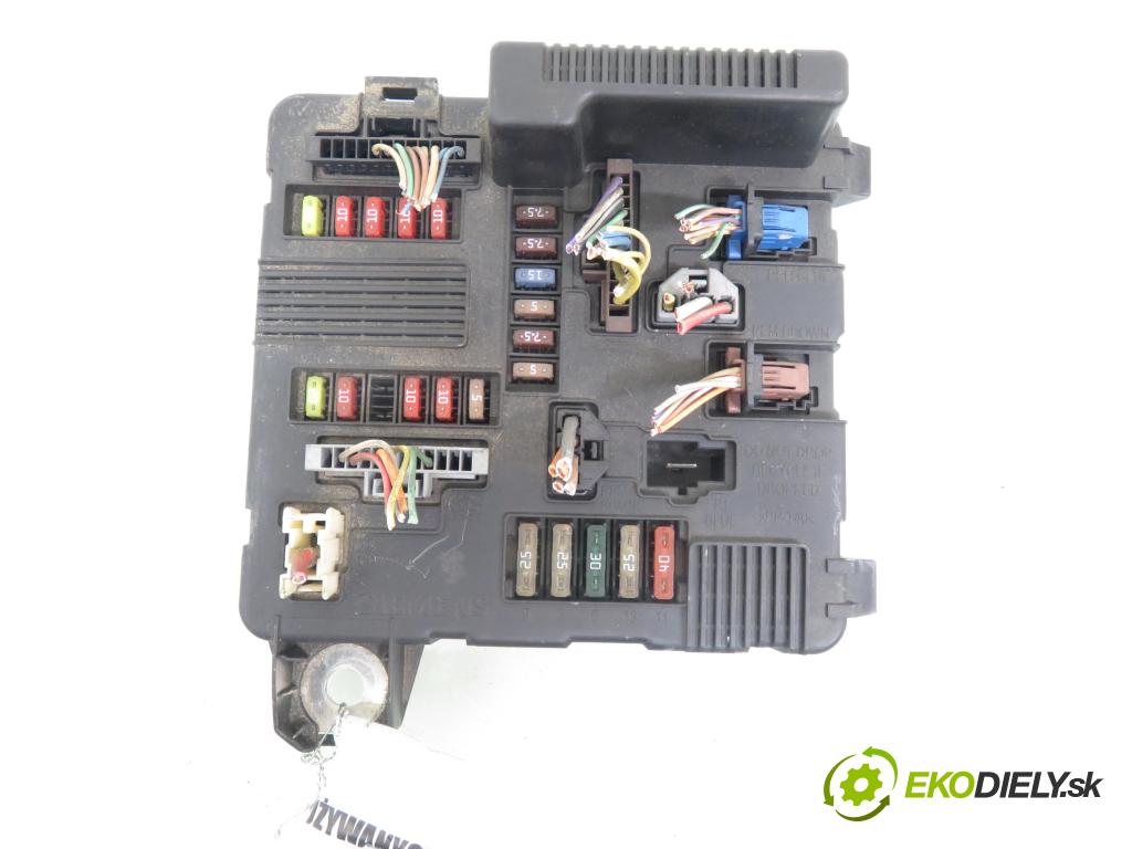 RENAULT SCENIC II (JM0/1_) MINIVAN 2005 78,00 1.5 dCi 106 - K9K 732 1461,00 MODUL BSM 8200306032C ; S118399200F