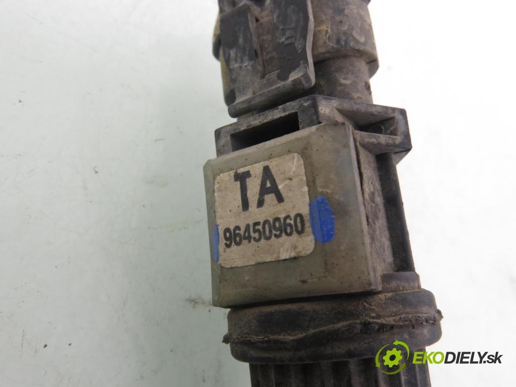 CHEVROLET AVEO / KALOS liftback (T200) HB 2005 61,00 1.4 - F14S3 1399,00 snímač RYCHLOSTI: 96450960