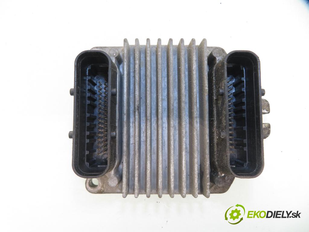 OPEL VECTRA B (J96) SEDAN 1997 74,00 1.6 16V 100 1598,00 spinačka / imobilizéra IMMO / Riadiaca jednotka 09364599 ; 26037948 ; 26037951