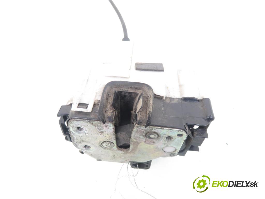 FIAT PANDA (169_) HB 2008 40,00 1.1 54 - 187 A1.000 1108,00 zámok 51826974