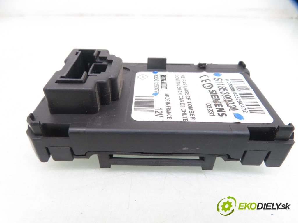 RENAULT SCENIC II (JM0/1_) MINIVAN 2003 83,00 1.6 (JM0C, JM0J, JM1B) - K4M 782 1598,00 čítač KARTY: S118539002A ; 8200125077