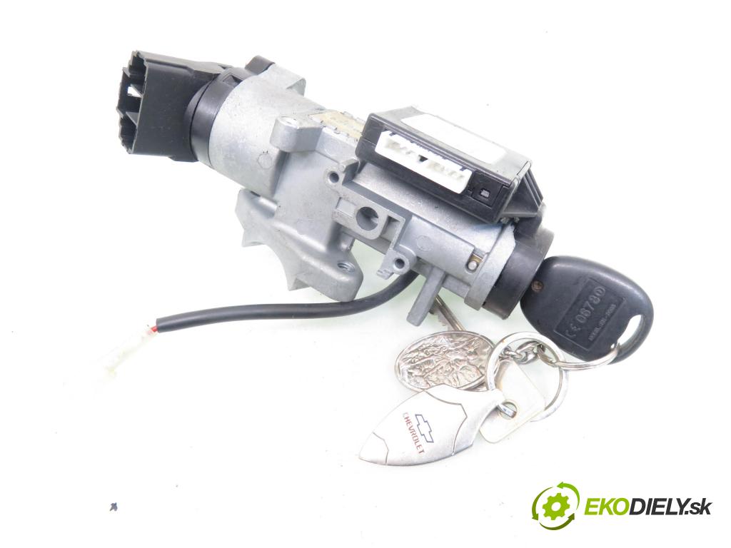 CHEVROLET AVEO / KALOS liftback (T200) HB 2005 61,00 1.4 - F14S3 1399,00 spinačka / imobilizéra IMMO / Riadiaca jednotka 96435561 ; 5WY1E57E ; 96540559