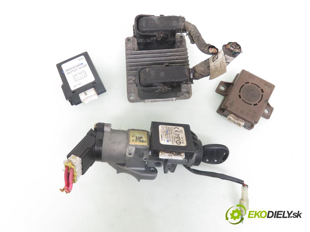 CHEVROLET AVEO / KALOS sedan (T200) SEDAN 2006 69,00 1.4 16V 94 E-TEC II - F14D3 1399,00 spinačka / imobilizéra IMMO / Riadiaca jednotka 96417550 ; 96408390 ; 96459510