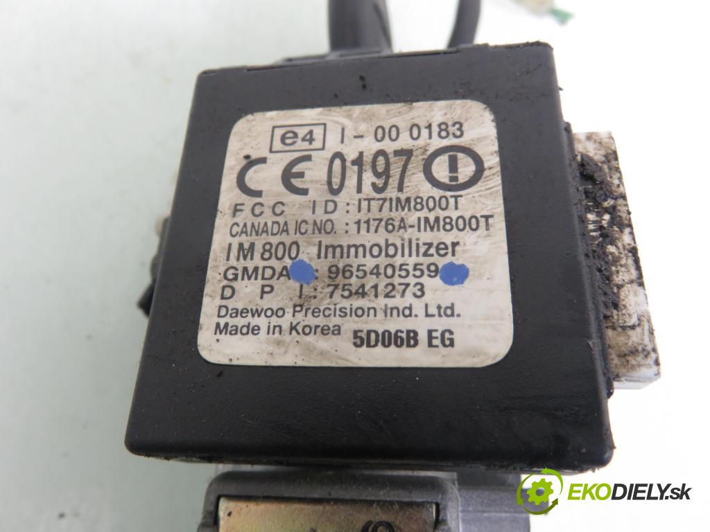CHEVROLET AVEO / KALOS sedan (T200) SEDAN 2006 69,00 1.4 16V 94 E-TEC II - F14D3 1399,00 spinačka / imobilizéra IMMO / Riadiaca jednotka 96417550 ; 96408390 ; 96459510