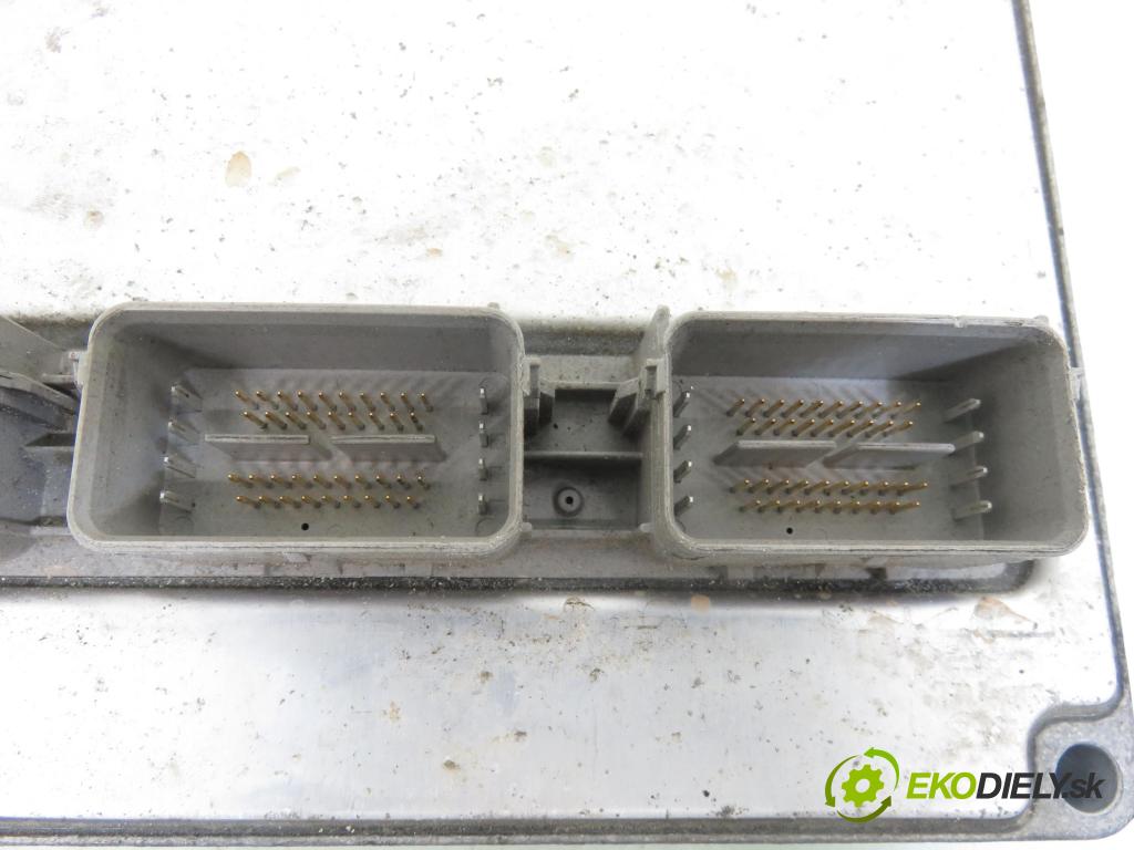 FORD FOCUS C-MAX (DM2) MINIVAN 2005 90,00 1.8 - QQDC 1798,00 Riadiaca jednotka Motor 5M5112A650RC