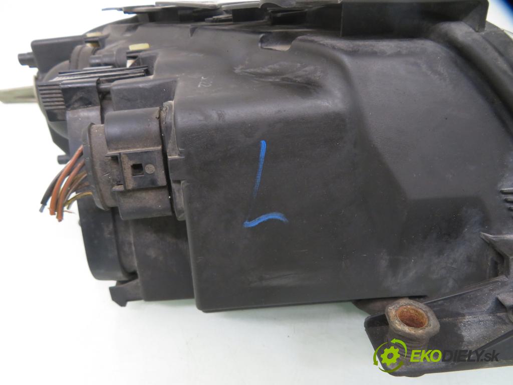 VW PASSAT B5.5 (3B3) SEDAN 2002 74,00 1.9 TDI PD 101 - AVB 1896,00 světlo LP 3B0941015AK ; 1EL00835001