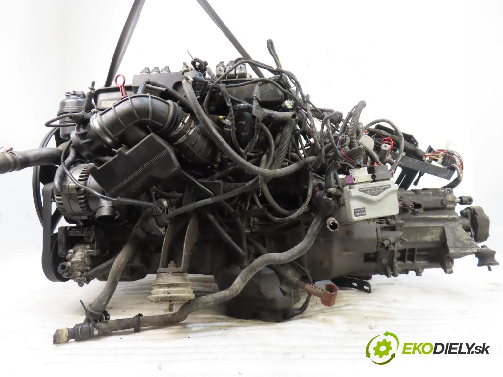 BMW 5 (E39) SEDAN 2000 125,00 520 i - M54 B22 (226S1) 2171,00 motor BENZÍN M54B22 ; 226S1