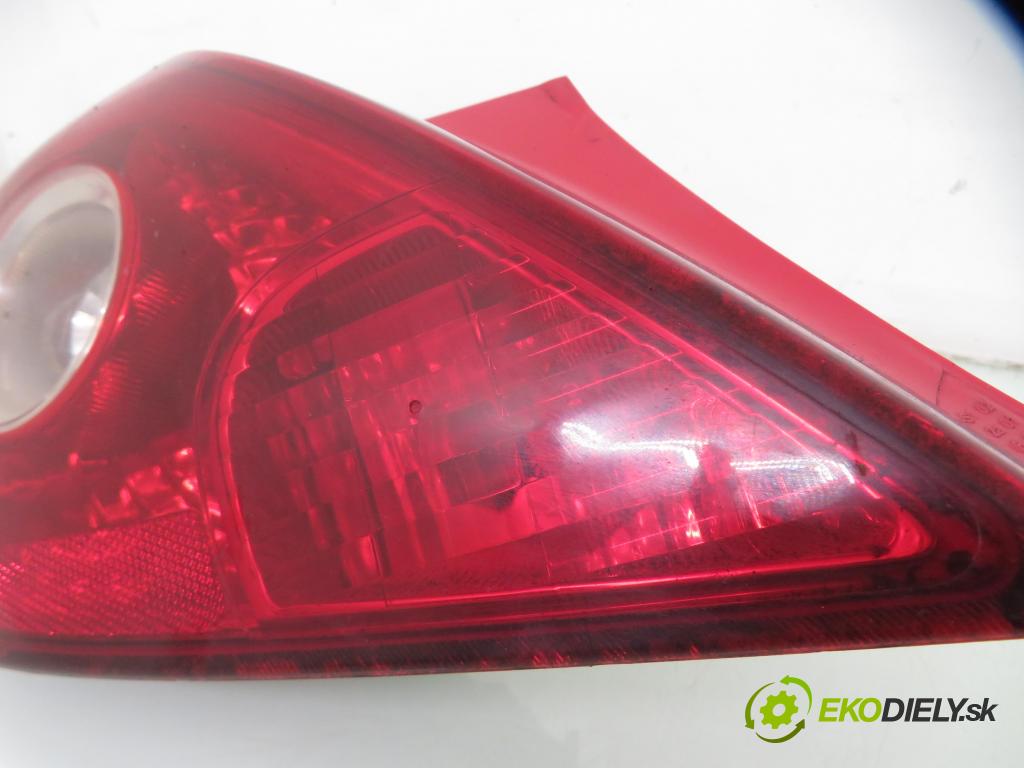 OPEL CORSA D (S07) HB 2008 44,00 1.0 12V 60 - Z 10 XEP 998,00 Svetlo ľavé zadné 13186350