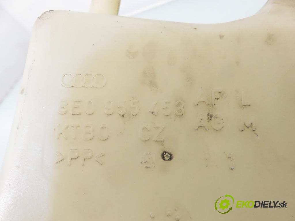 AUDI A4 (8E2, B6) SEDAN 2002 96,00 2.0 20V 130 - ALT 1984,00 nádržka ostřikovačů 8E5955451AA ; 8E0955453AF ; 8E0955453AG (Klika dveří ostatní)