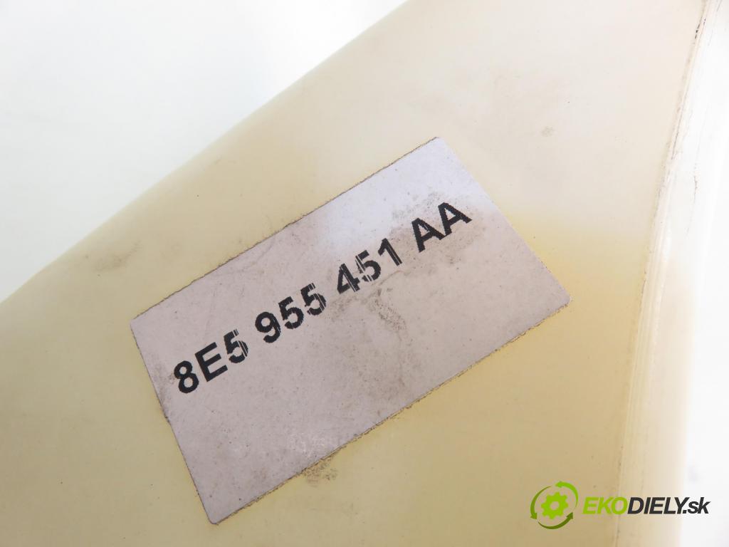 AUDI A4 (8E2, B6) SEDAN 2002 96,00 2.0 20V 130 - ALT 1984,00 nádržka ostřikovačů 8E5955451AA ; 8E0955453AF ; 8E0955453AG (Klika dveří ostatní)
