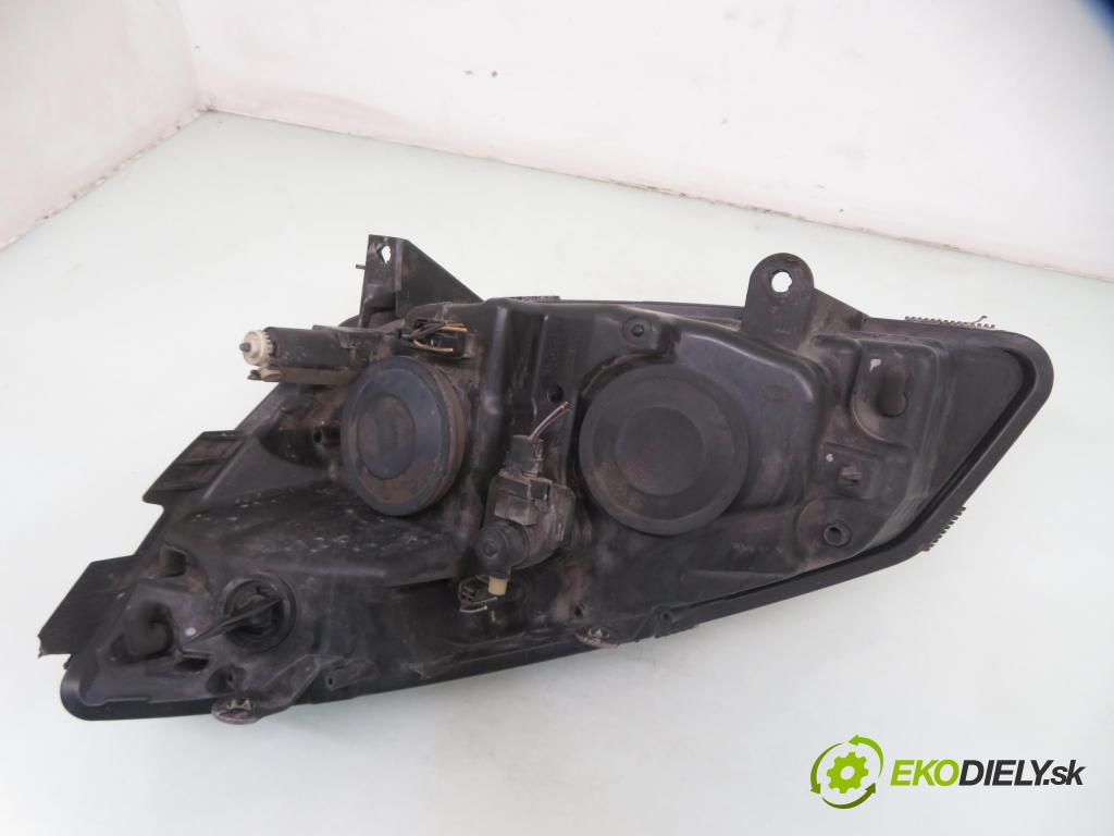 RENAULT SCENIC II (JM0/1_) MINIVAN 2003 83,00 1.6 (JM0C, JM0J, JM1B) - K4M 782 1598,00 Svetlo PP 15810400RE