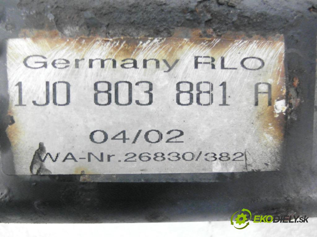VW BORA (1J2) SEDAN 2002 85,00 2 - AQY 1984,00 Hák 1J0803881A