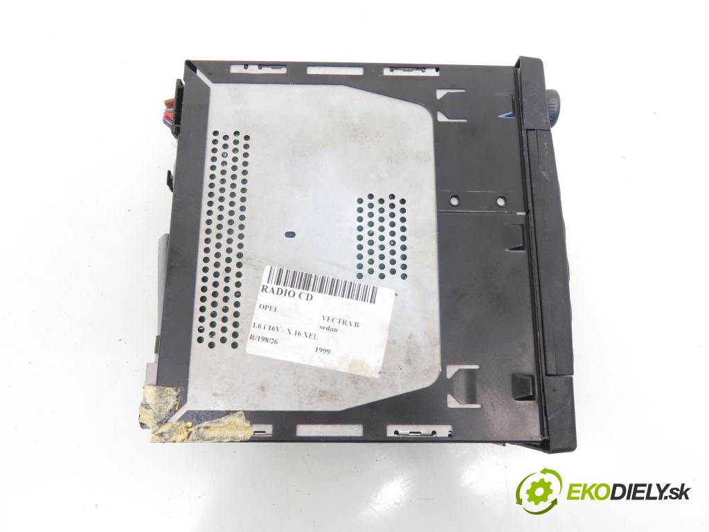 OPEL VECTRA B (J96) KOMBI 1999 74,00 1.6 16V 100 1598,00 RADIO CD 09136107 ; CDR500E