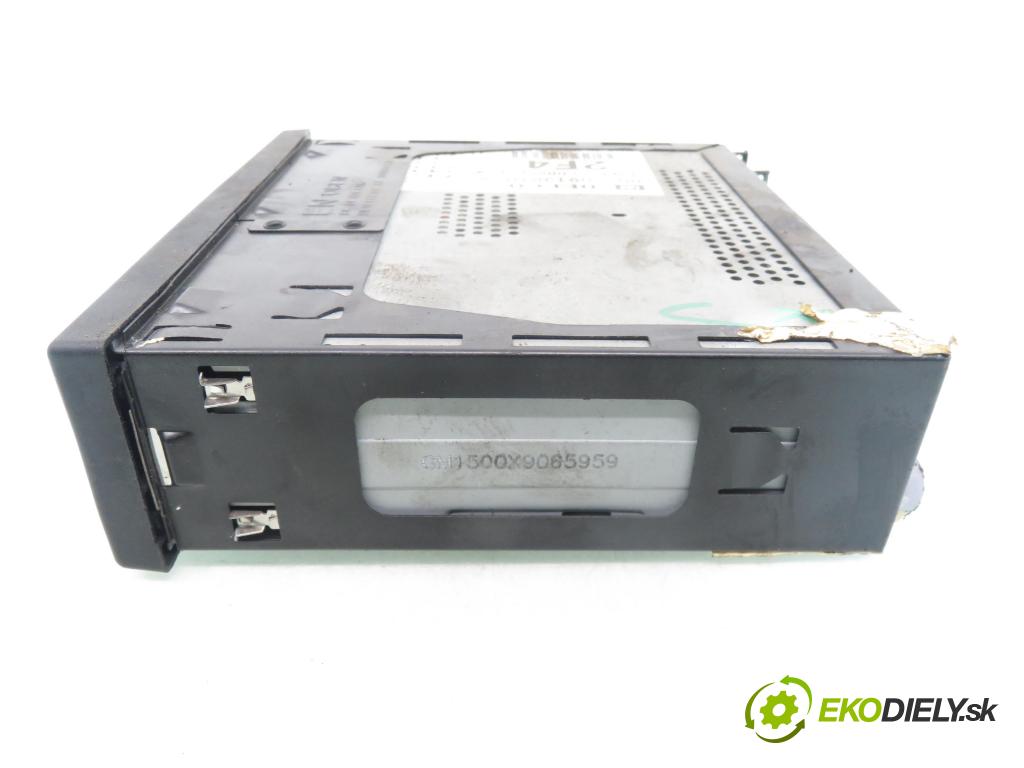 OPEL VECTRA B (J96) KOMBI 1999 74,00 1.6 16V 100 1598,00 RADIO CD 09136107 ; CDR500E